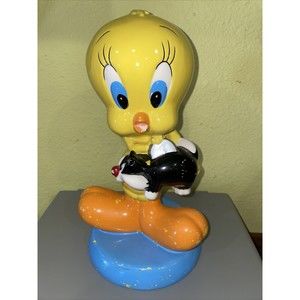 Vintage 1998 Warner Bros Studio Store Tweety Bird Sylvester Coin Bank Yellow 11"